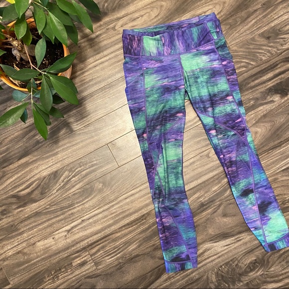 LAST CHANCE Lululemon time to shine tight - Picture 2 of 6